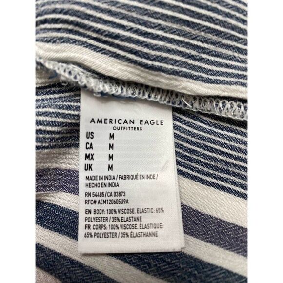 American Eagle Outfitters AEO Blue White Stripe Smocked 3/4 Sleeve Top Medium‎ - Picture 7 of 7